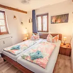 Urlaubsmagie - Moosgrund - Balkon, Sauna & Saisonaler Pool * Sebnitz